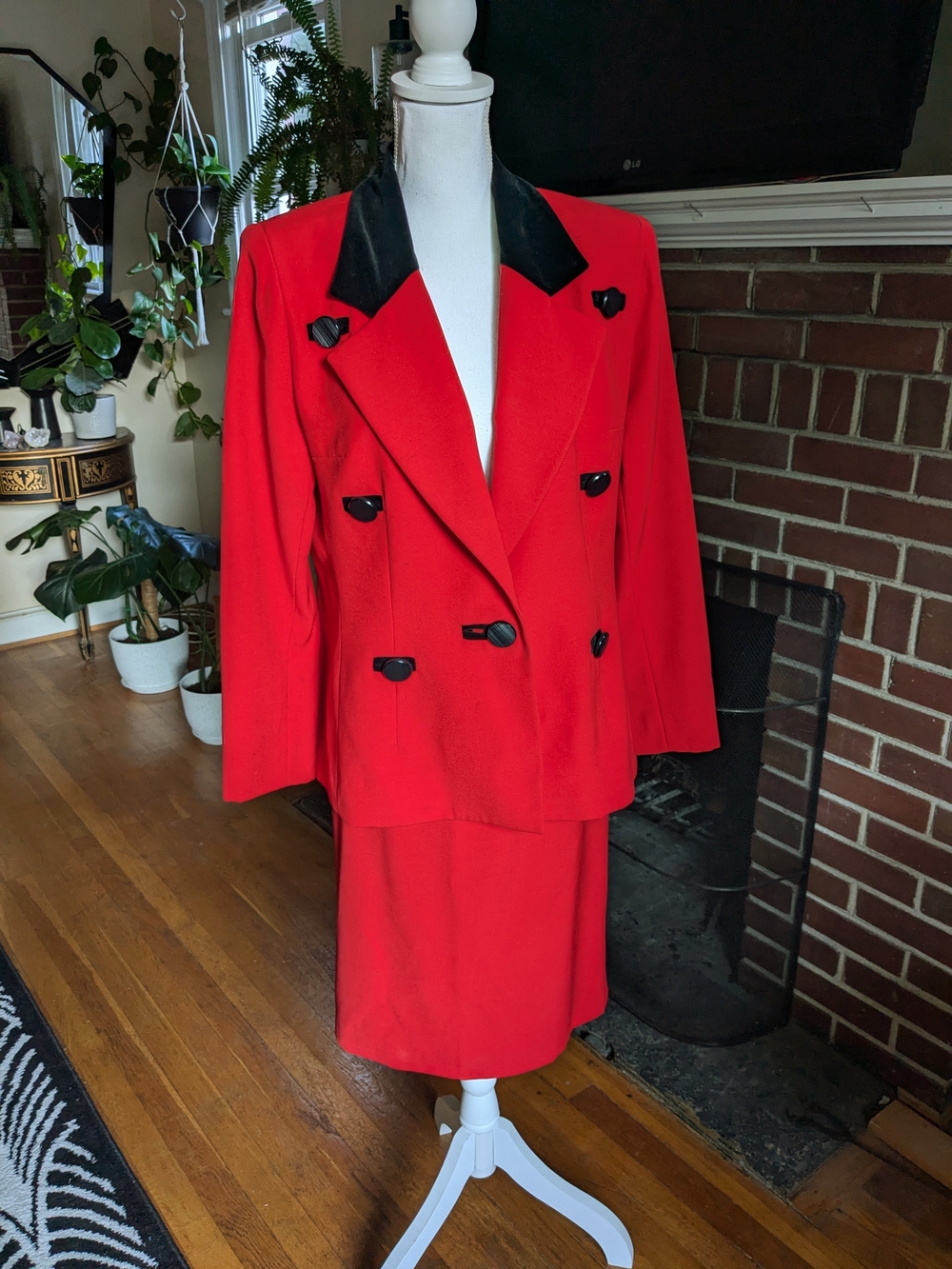 80s Givenchy Nouvelle Boutique Red Skirt Suit With Black Velvet Collar